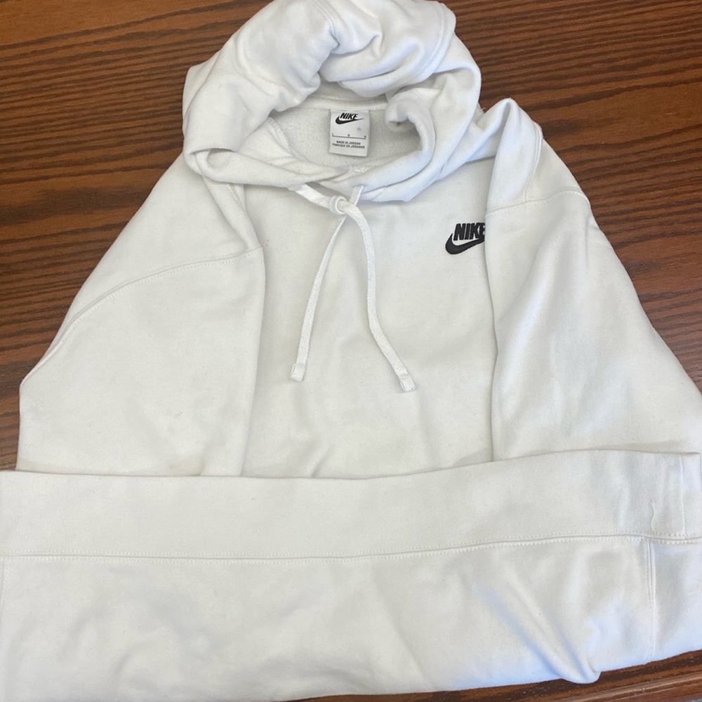 Slightly used nike sweatshirt